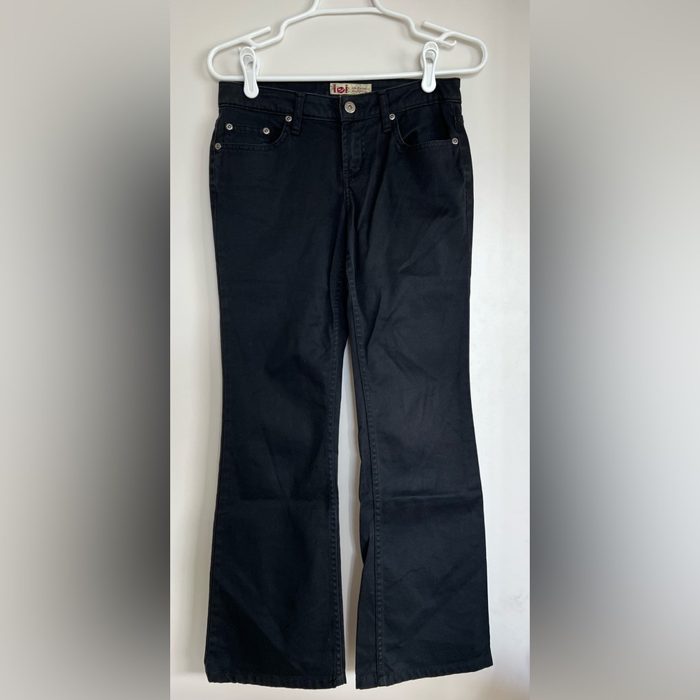 lei - Y2K Vintage Black Low-Rise Flared Jeans (size 0)